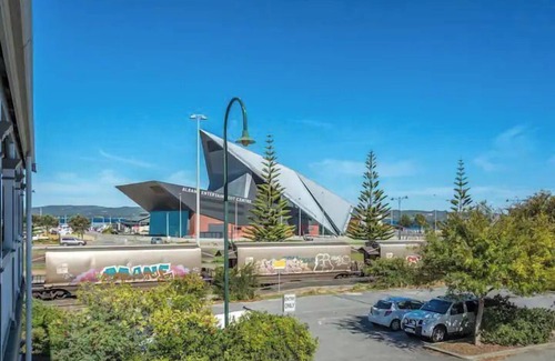 Albany Apartment | Foreshore Apartment 104 - a downtown apartment experience