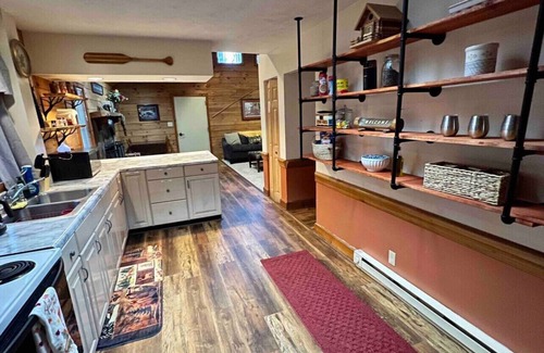 Traphill House | Forest Cabin Minutes from Stone Mountain, NC
