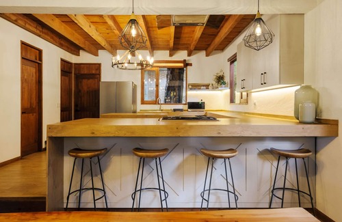 Avandaro House | Forest Guesthouse Avándaro, entertainment and comfort for adults and children