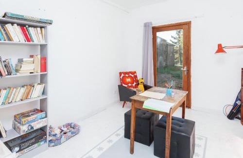 Saint-Caprais House | Forest Hideaway in Saint-Caprais