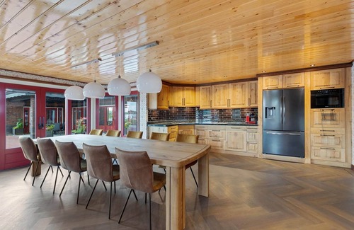 Jistrum House | Forest House in Friesland with Sauna