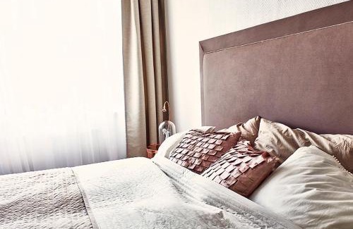 Karlova Ves Apartment | Forest Park by Zoom Apartments