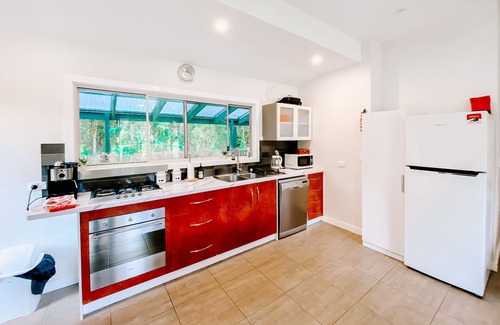 Cudgera Creek House | “Forestdale Pet Friendly” 5 minutes to Pottsville beach and shops