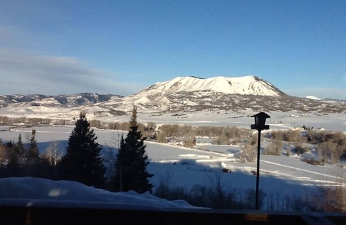 Steamboat Springs Cabin | Forever Views Secluded Mountain Top Log Cabin n 5 m from Stmbt for 30 Day Rental