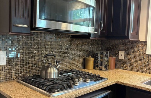 Indianapolis House | Forget your worries in this spacious space. So much space and luxury buddled into one. This modern l