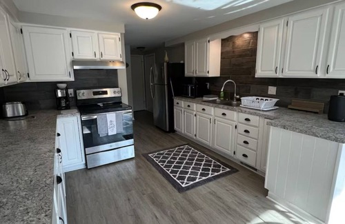 Hastings Apartment | Forget your worries in this private, spacious, and serene duplex!