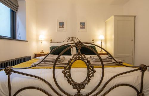 Macclesfield Apartment | Former 16th Century Inn - In the heart of Macclesfield, gateway to the Peaks