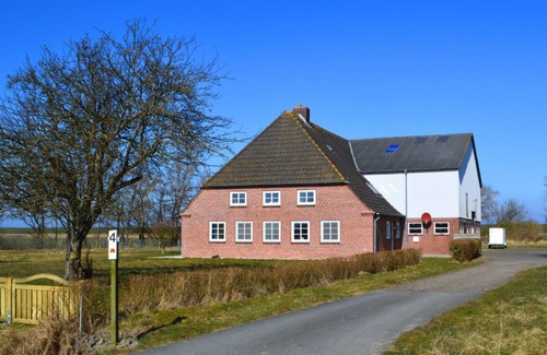 Osterhever House | Former farm on the dike