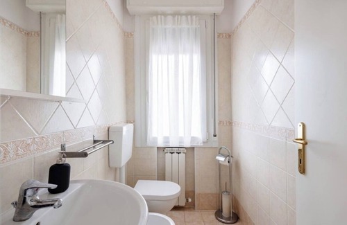 Formigine House | Formigine - [Land of Motors-Homes]