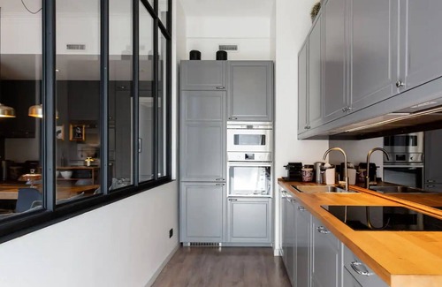 San Salvario Apartment | Forneris House-Splendid New York-style apartment