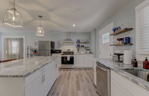 State Park House | Fort Jackson Family Abode 3BD 2BA Home RENOVATED