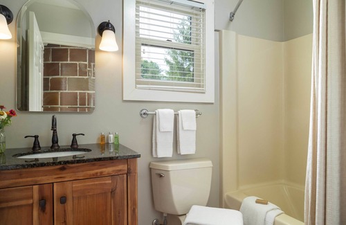Millboro Springs Cabin | Fort Lewis Lodge
