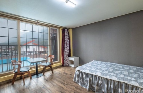 Pocheon House | Fortune Lake and Pine Pension