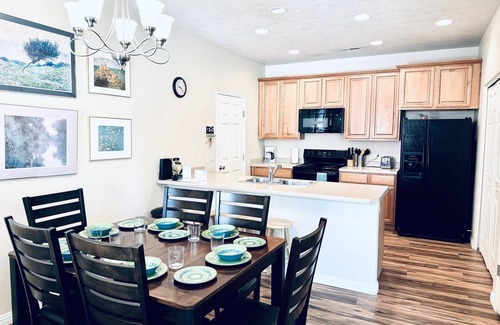 Mesquite Condo | Fortune's Edge Retreat by Mesquite Vacation Rentals: Ground Level with 2 Car Garage and $510 in free daily activities