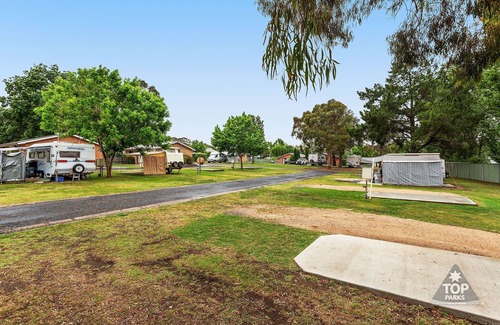 Glen Innes RV Rental | Fossicker Caravan Park
