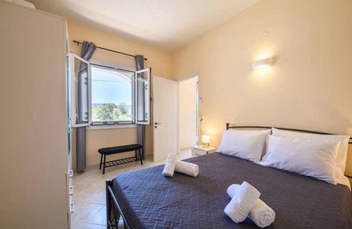 Petriti Apartment | Fotini's Apartments by the Sea