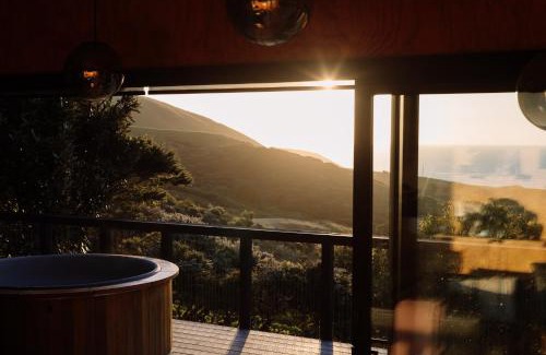 Raglan Apartment | Foudre Suite with Hot Tub at Barrelled Wines Raglan