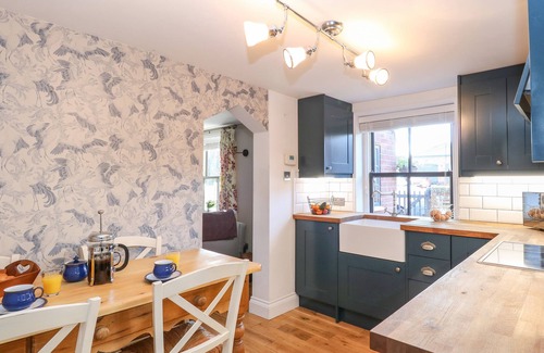 Reedham Cottage | FOUNDRY COTTAGE, pet friendly, country holiday cottage in Reedham