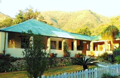 Umjindi House | Fountain Baths Guest Cottages (unit 7)