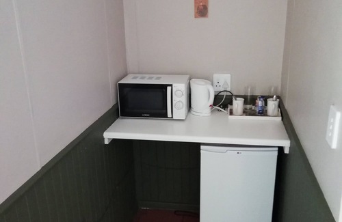 Umjindi House | Fountain Baths Guest Cottages (unit 8)