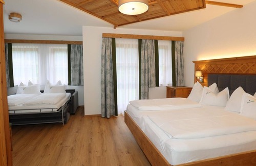 Haus Other | Four-bed room with shower, WC - Grundnerhof
