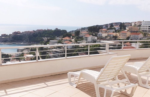 Ulcinj House | Four bedded studio with partial sea view