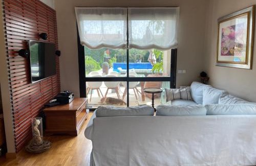 Laguardia Ski Chalet | Four Bedroom Chalet with Private Pool in the Heart of Rioja Alavesa
