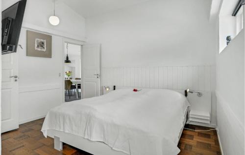 Strøby Ladeplads House | Four-Bedroom Holiday Home In Stroby