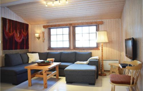 Kroderen House | Four-Bedroom Holiday Home In Eggedal