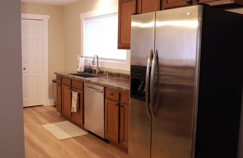 Lapeer House | Four bedroom home walking distance to Historical Downtown Lapeer,