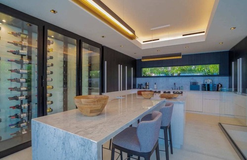 Marigot Villa | Four-Bedroom Villa with Pool and Fitness Room