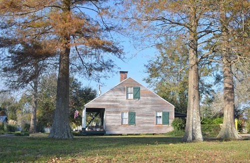 Napoleonville Cabin | Four Cypress Acadian Cabin