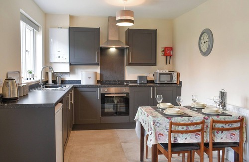 Preston Cottage | Four Dorchester Drive - UK32042