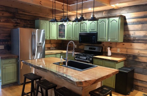 Jackman House | Four Season Log Cabin on Moose River