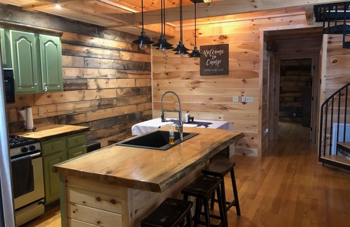 Jackman House | Four Season Log Cabin on Moose River