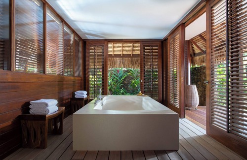 Bora Bora Resort | Four Seasons Resort Bora Bora