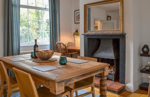 Beverley House | Fox Cottage - Beverley