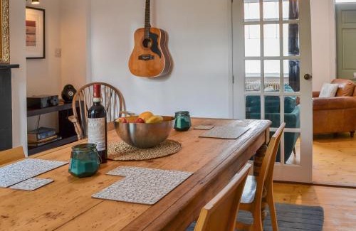 Beverley House | Fox Cottage - Beverley