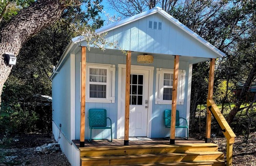 Lake Whitney House | Fox Kit Cabin