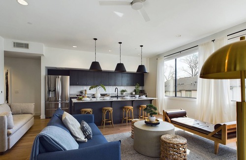 Historic Waverly House | Fox On The Run-Private Balcony-12 South
