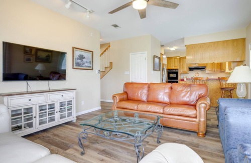 San Marcos House | 'Fox Ridge Farmhouse' - Hill Country Getaway!