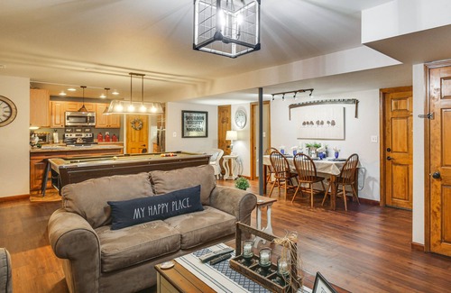 Troy Apartment | 'Foxes Den' w/Hot Tub, Pool Table & Fire Pit!