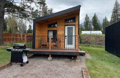 Martin City Cabin | Foxglove Micro Cabin at Spotted Bear Retreat