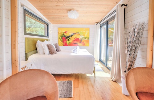 Saint-Felix-de-Reillac-et-Mortemart Bed & Breakfast | Inn 'Lodge Bruyère' with Private Pool, Wi-Fi and Air Conditioning
