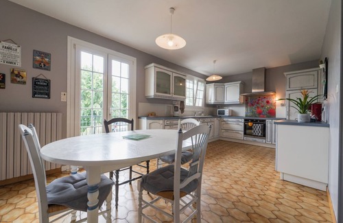 Saint-Georges-les-Baillargeaux House | Champ de Gain: family home with swimming pool 10 minutes from Futuroscope