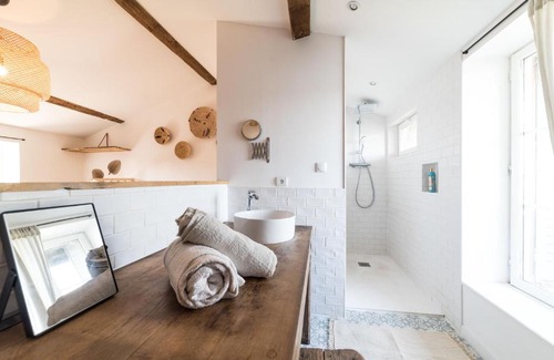 Saint-Jean-Saint-Maurice-sur-Loire House | Ancienne annonce Gite la Bignonette - Les pittoresques