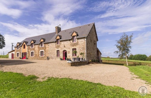 Saint-Laurent-de-Terregatte House | 110 m² Gîte ∙ 3 bedrooms ∙ 6 guests