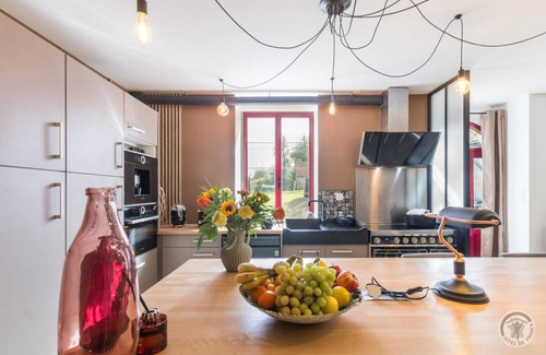 Saint-Laurent-de-Terregatte House | 110 m² Gîte ∙ 3 bedrooms ∙ 6 guests