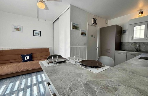 La Cotiniere Apartment | Cozy Studio Near La Cotinière Port, Terrace, Parking, Steps to Beach and Shops
