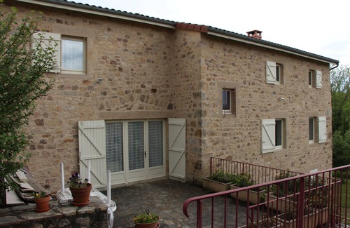 Saint-Quentin-sur-Sauxillanges House | Gîte* JEPATAN with pool table and table tennis